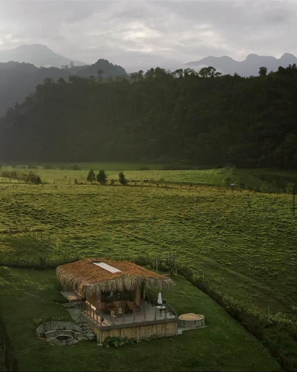 Hostal La Laguna Villamaria Ngoại thất bức ảnh