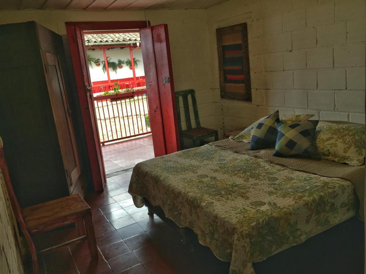 Hostal La Laguna Villamaria Ngoại thất bức ảnh